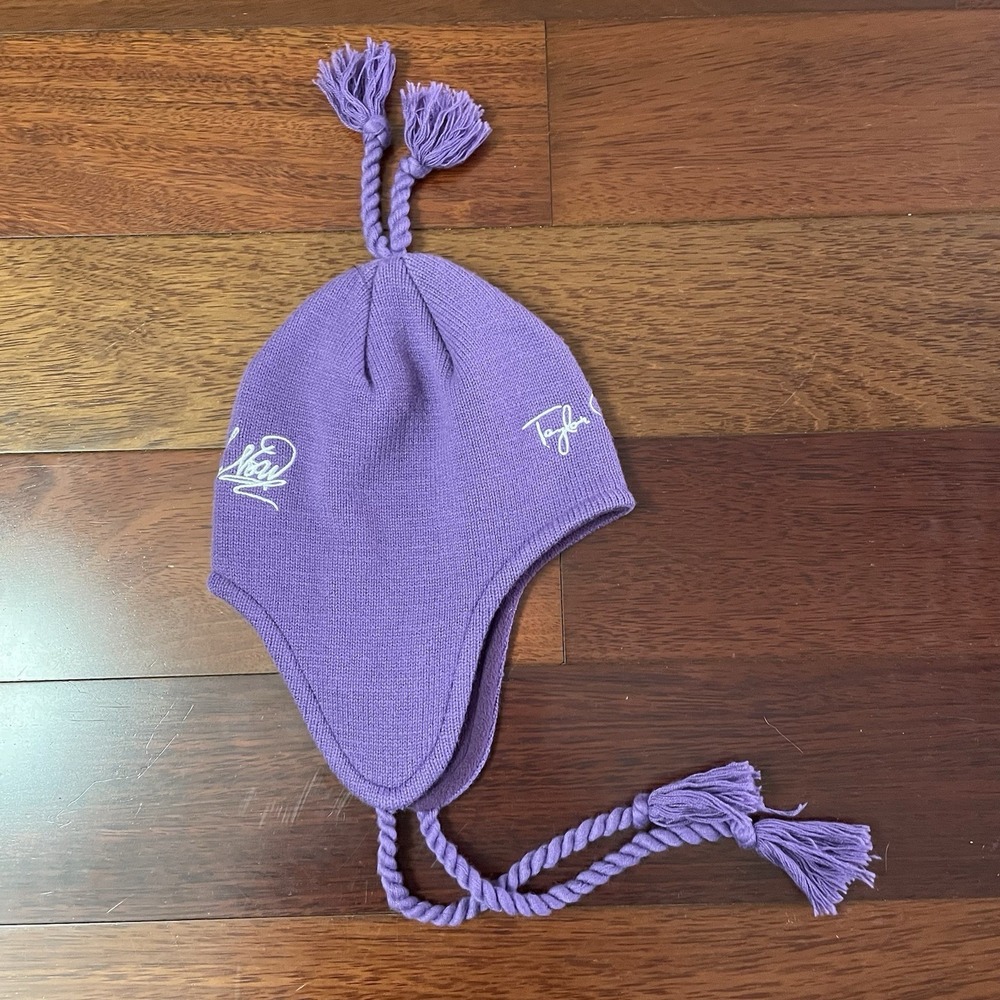 Taylor Swift TS Purple Speak Now Knit Hat Beanie 2010 Tour Merch Ear Flaps B21 - Picture 3 of 7
